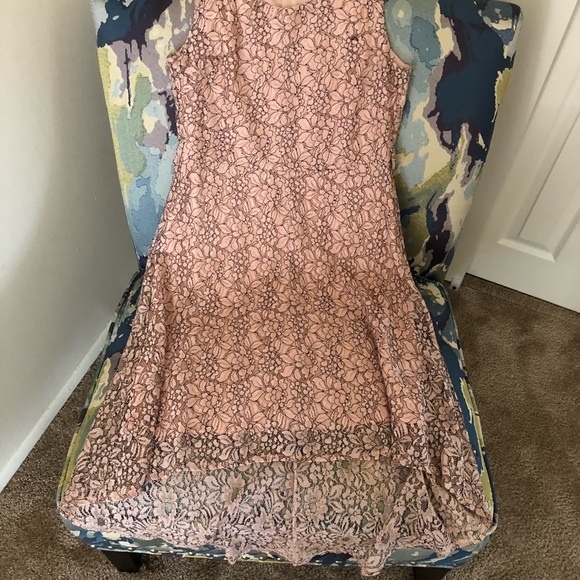 Beautiful Pink/Blush lace high-lo dress - Picture 8 of 8